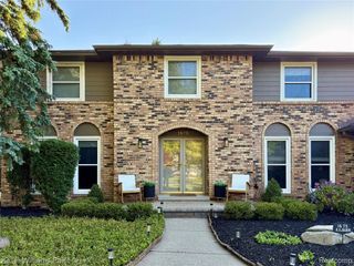 1675 Kilburn Road, Rochester Hills, MI 48306