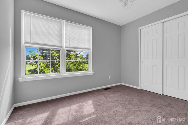 8 Pine Valley Lane, Monroe, NJ 08831