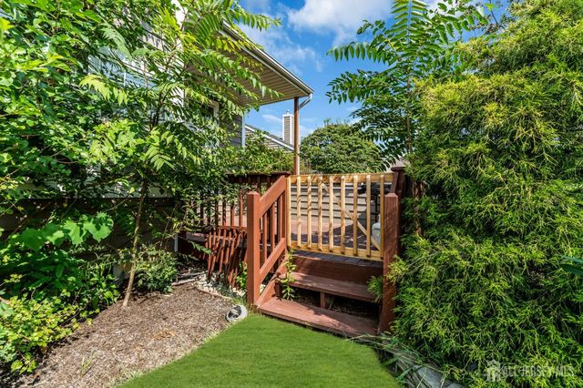 8 Pine Valley Lane, Monroe, NJ 08831