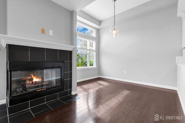 8 Pine Valley Lane, Monroe, NJ 08831