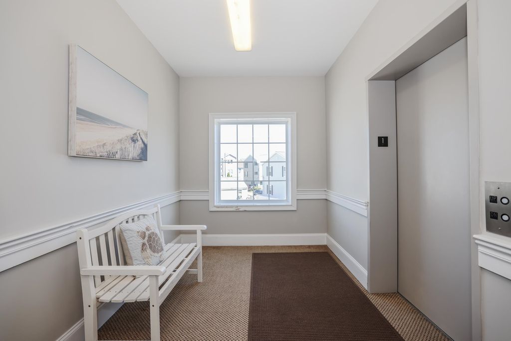Image 20 of property listing at 580 Winnacunnet Rd Unit 105, Hampton, NH 03842