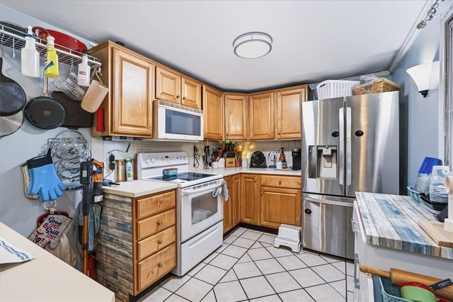 87 Tower Hill Road, Cumberland, RI 02864