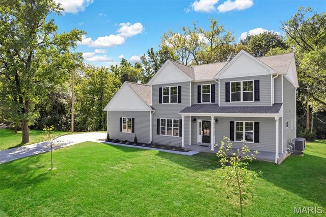 683 Bellerive Estates Drive, St Louis, MO 63141