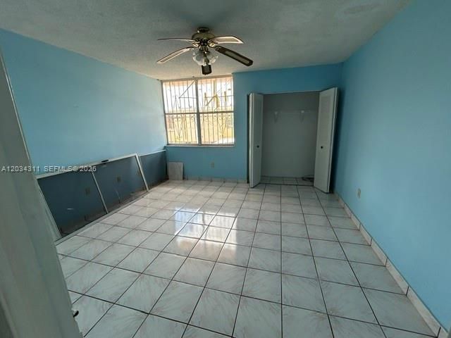 1174 W 40th St 48, Hialeah, FL 33012