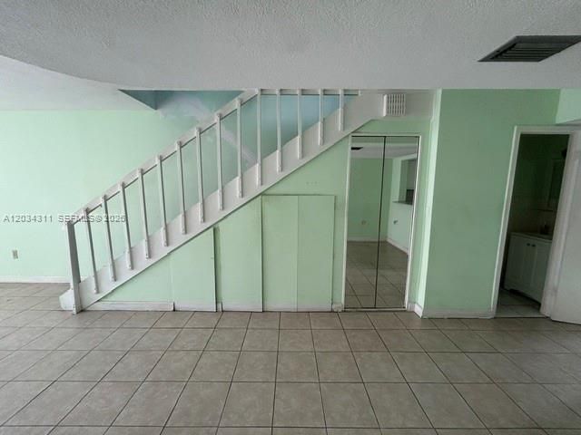 1174 W 40th St 48, Hialeah, FL 33012