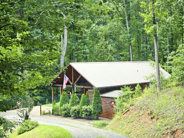 799 Cherokee Oaks Road, Murphy, NC 28906