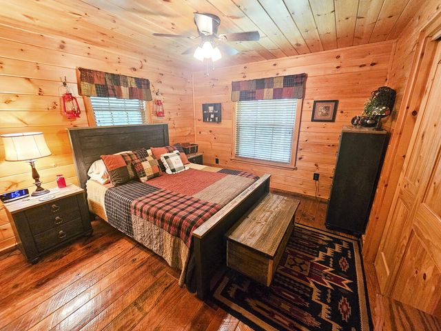 799 Cherokee Oaks Road, Murphy, NC 28906