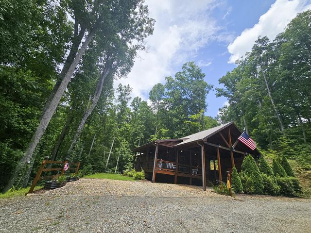 799 Cherokee Oaks Road, Murphy, NC 28906