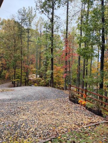 799 Cherokee Oaks Road, Murphy, NC 28906