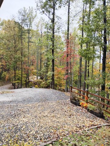 799 Cherokee Oaks Road, Murphy, NC 28906