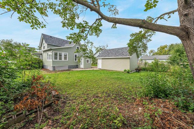 410 NAYMUT STREET, Menasha, WI 54952