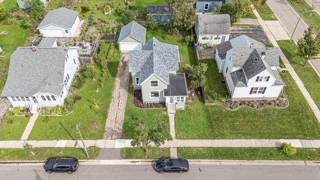 410 NAYMUT STREET, Menasha, WI 54952