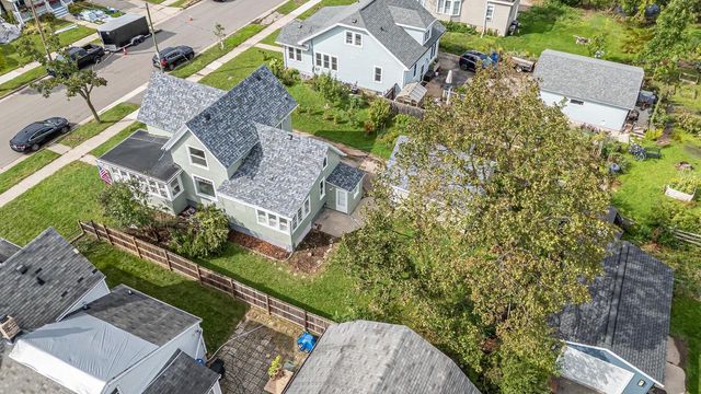 410 NAYMUT STREET, Menasha, WI 54952