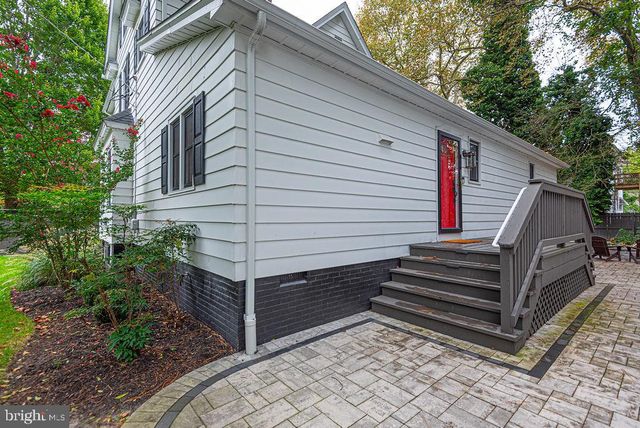 1000 CAMDEN AVE, Salisbury, MD 21801