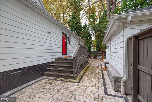 1000 CAMDEN AVE, Salisbury, MD 21801