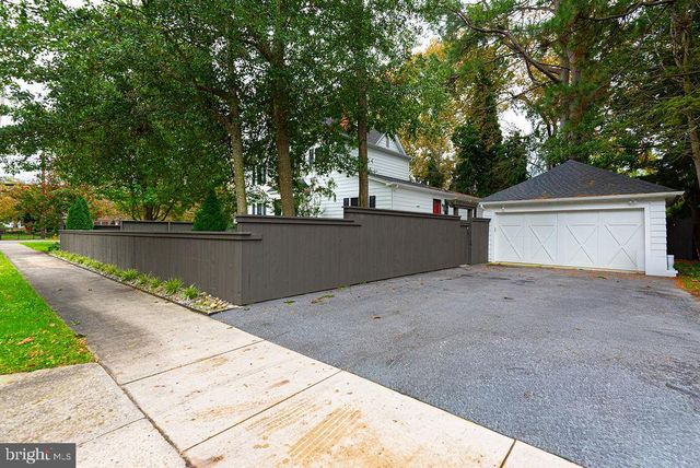 1000 CAMDEN AVE, Salisbury, MD 21801