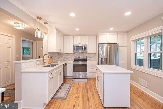 1000 CAMDEN AVE, Salisbury, MD 21801