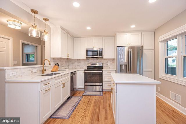 1000 CAMDEN AVE, Salisbury, MD 21801