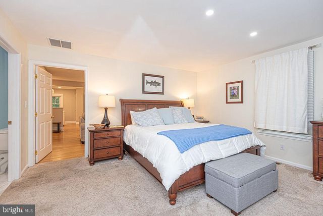 1000 CAMDEN AVE, Salisbury, MD 21801