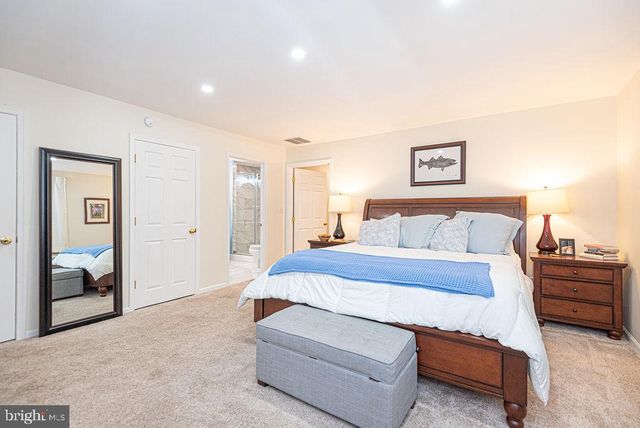 1000 CAMDEN AVE, Salisbury, MD 21801