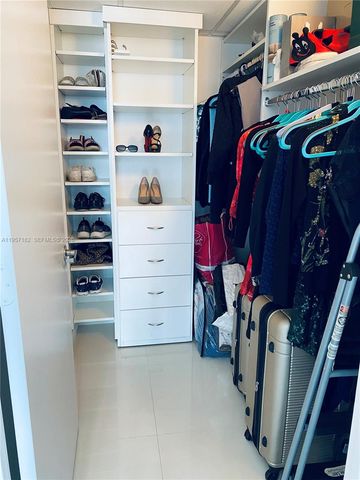 465 Brickell Ave 3804, Miami, FL 33131