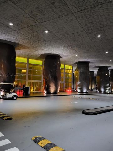 465 Brickell Ave 3804, Miami, FL 33131