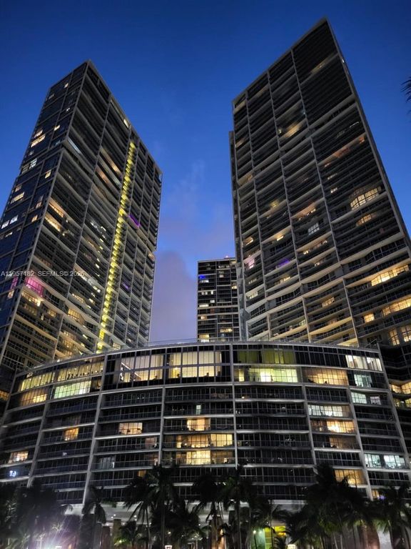 465 Brickell Ave 3804, Miami, FL 33131