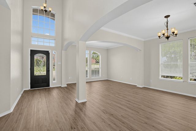 6408 Canyon Lake Drive, Dallas, TX 75249