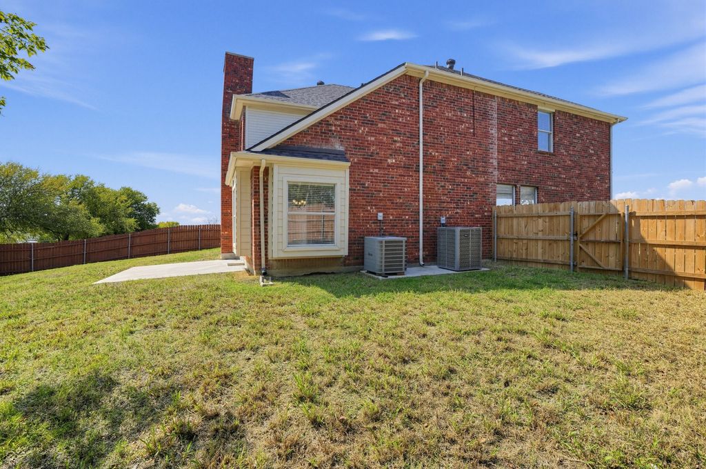 6408 Canyon Lake Drive, Dallas, TX 75249 — photo 3