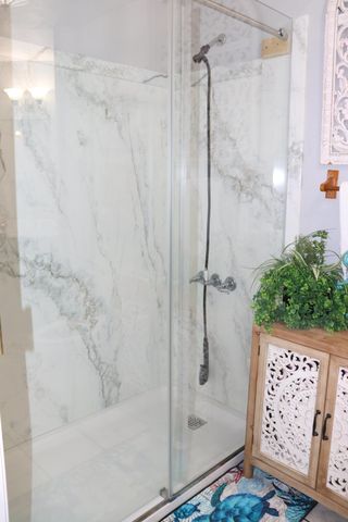 233 Castle Gate Drive, Seymour, MO 65746