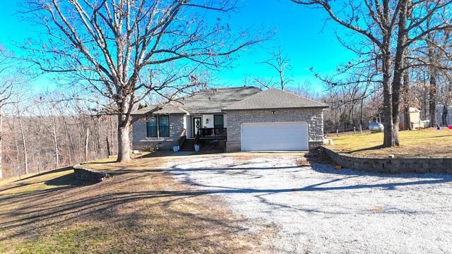 233 Castle Gate Drive, Seymour, MO 65746