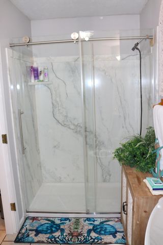 233 Castle Gate Drive, Seymour, MO 65746