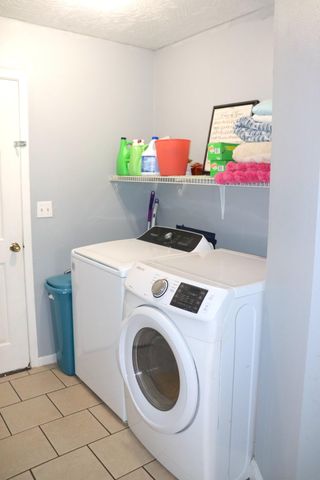 233 Castle Gate Drive, Seymour, MO 65746