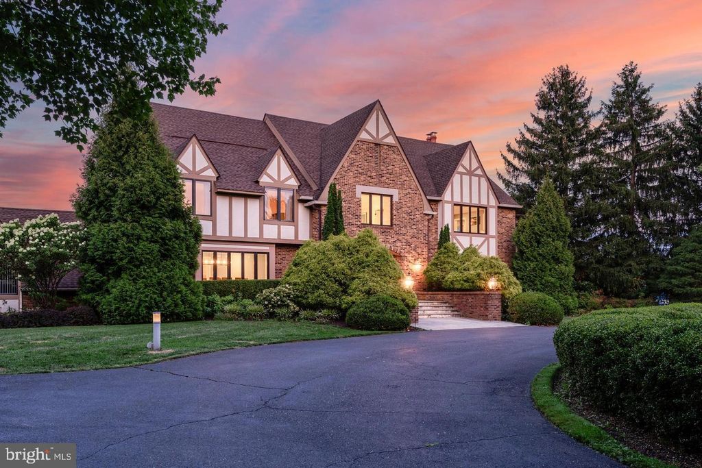 9 DEERFIELD TER, MOORESTOWN, NJ 08057 — exterior