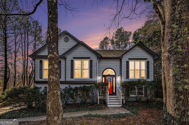 82 Maplewood Court, Acworth, GA 30101