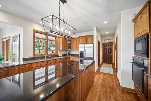 34951 Charbono Point, Waukee, IA 50263