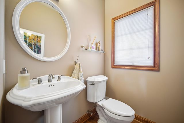 34951 Charbono Point, Waukee, IA 50263