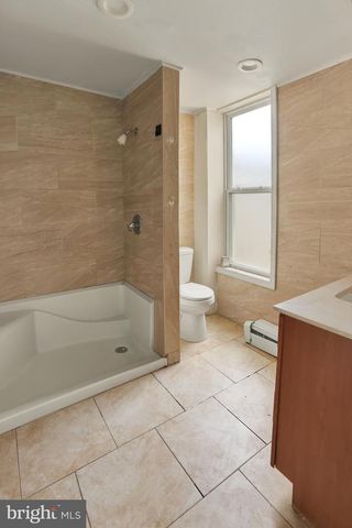 526 N 10TH ST, Reading, PA 19604
