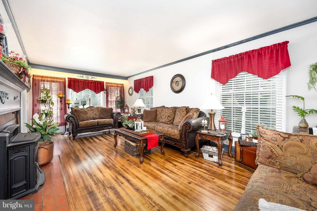 26547 OLD STATE RD, Crisfield, MD 21817