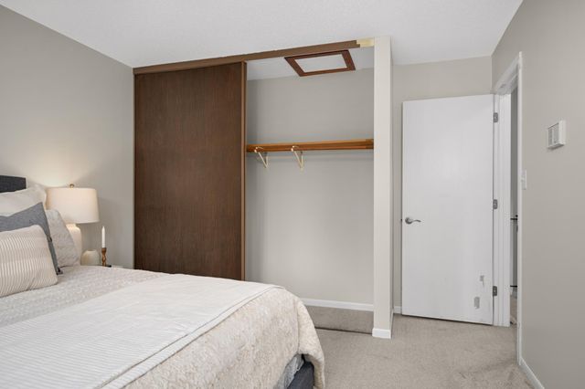 1159 Edgcumbe Road, Saint Paul, MN 55105