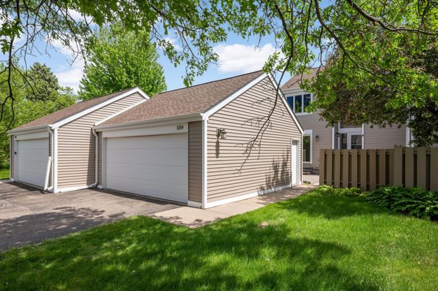 1159 Edgcumbe Road, Saint Paul, MN 55105