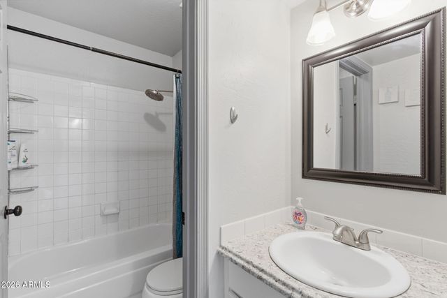 4218 W BOCA RATON Road, Phoenix, AZ 85053