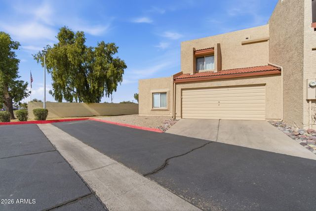 4218 W BOCA RATON Road, Phoenix, AZ 85053