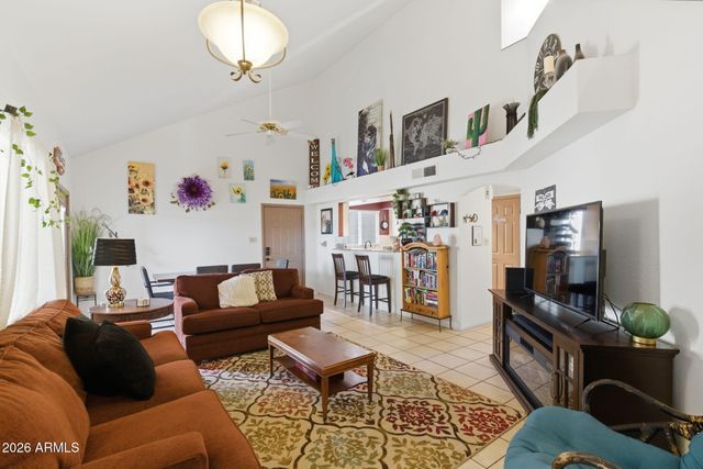 4218 W BOCA RATON Road, Phoenix, AZ 85053