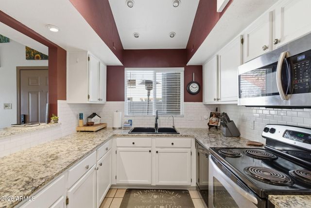 4218 W BOCA RATON Road, Phoenix, AZ 85053