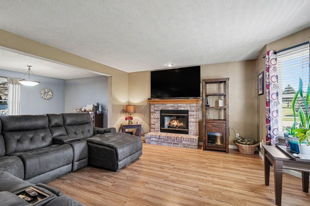 160 Rosewood Trail, Battle Creek, MI 49014