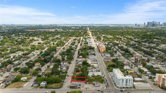 1618 NW 55th St, Miami, FL 33142