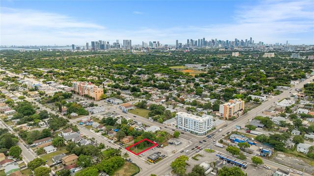 1618 NW 55th St, Miami, FL 33142