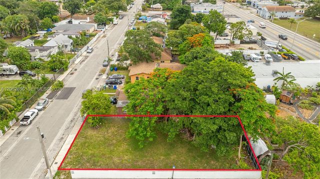 1618 NW 55th St, Miami, FL 33142