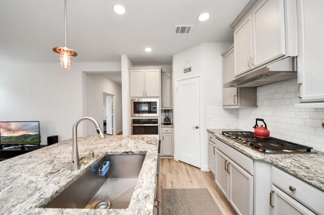 5502 Austin Bend Lane, Fulshear, TX 77441